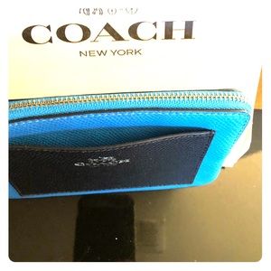 Authentic Coach Wristlet NWT